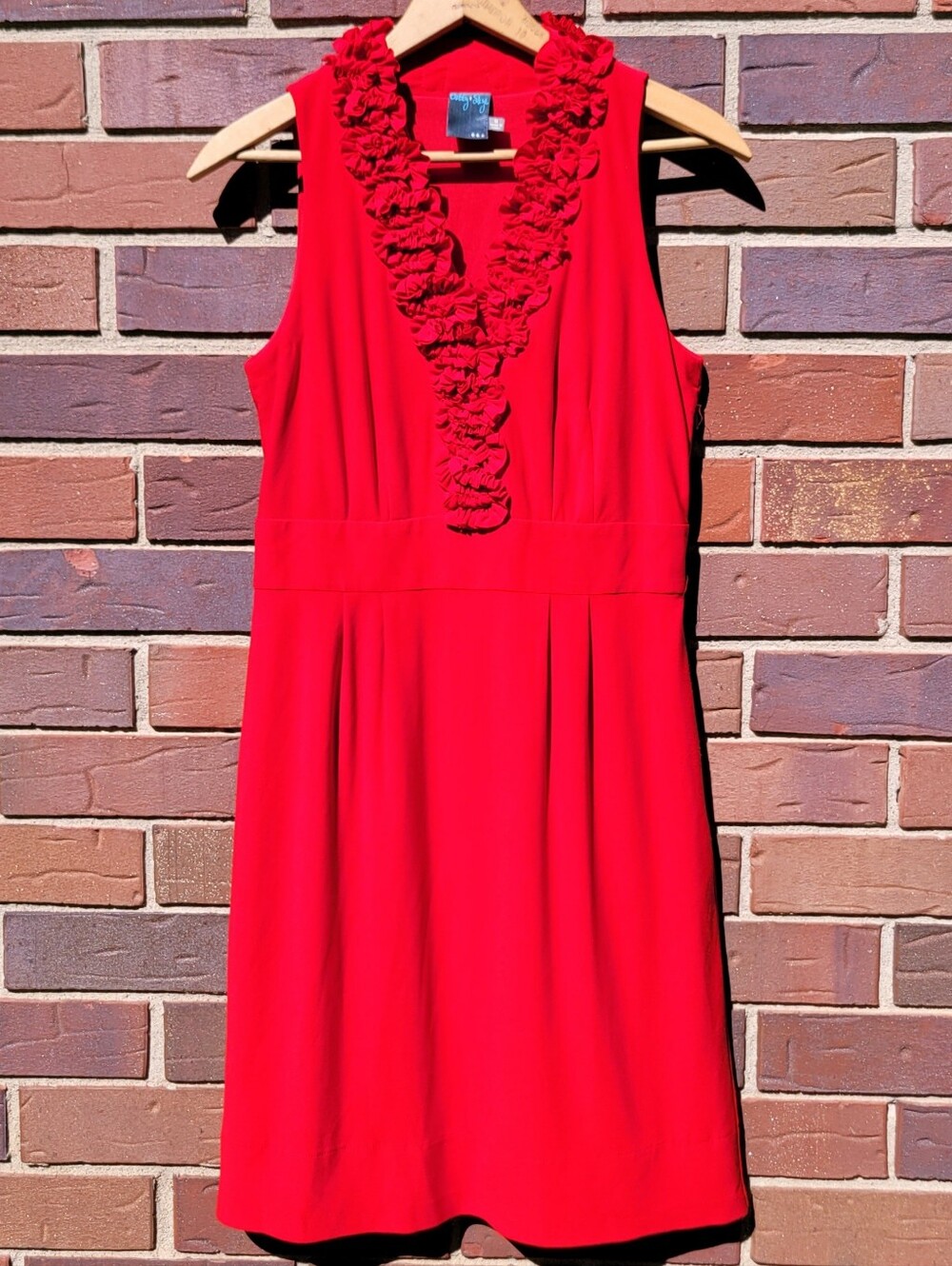 Gabby Skye Vibrant Red Sleeveless Sheath Dress Size 6, Ruffle Rosette V-Neckline